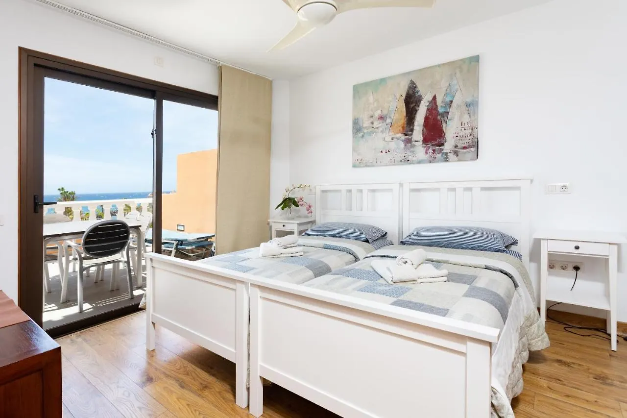 Exclusive Penthouse Playa Las Vistas 4 Close To The Sea And Beach, Aircondition For A Fee, Wifi, Terrace, Heated Pool Playa de las Américas 0*,  Spanien